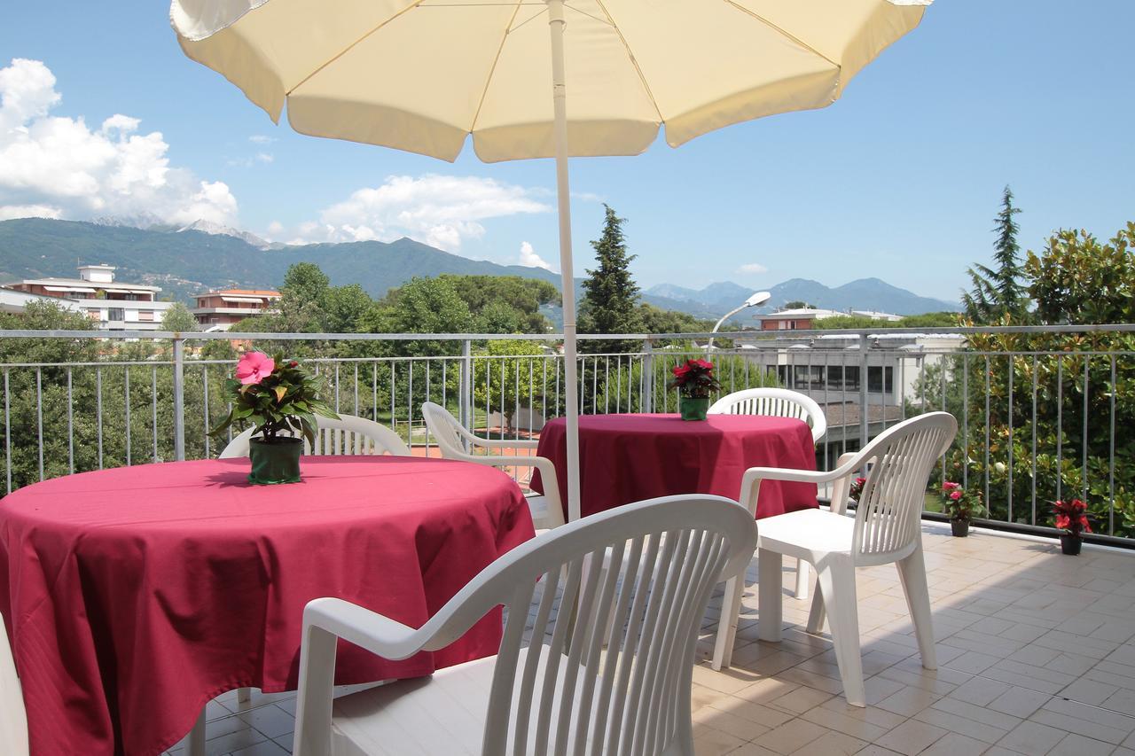 Hotel Vera Marina di Massa Exterior photo